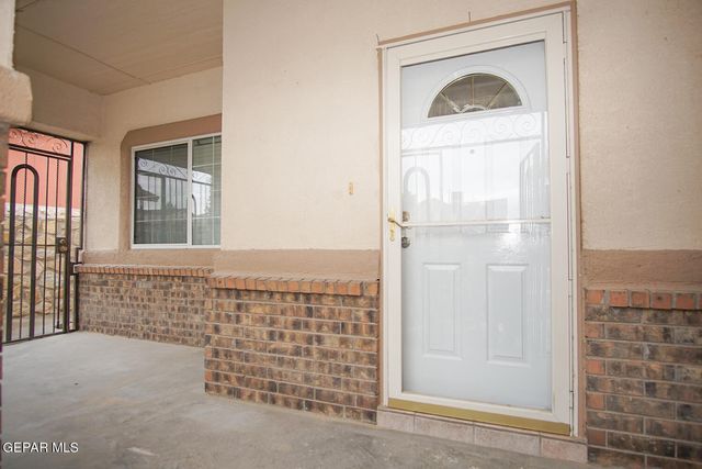 13717 Paseo De Fe Circle, Horizon City, TX 79928