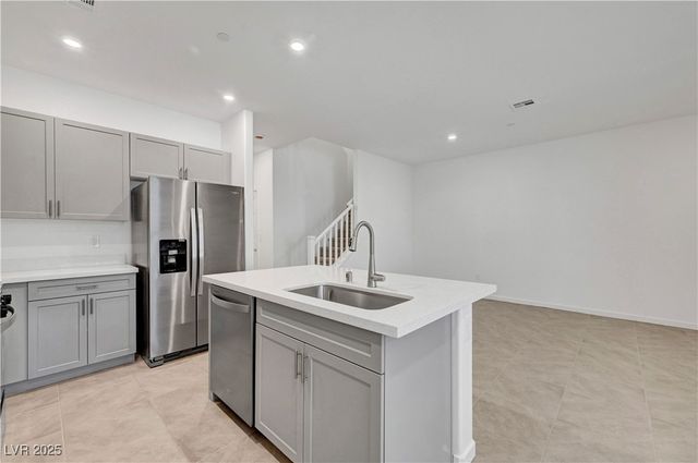 1175 Heliodor Avenue, Henderson, NV 89011