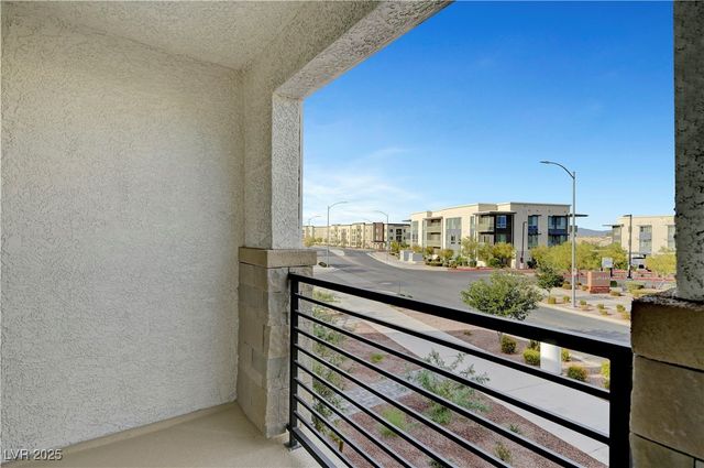 1175 Heliodor Avenue, Henderson, NV 89011