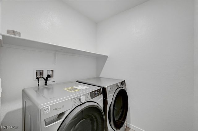 1175 Heliodor Avenue, Henderson, NV 89011