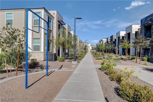 1175 Heliodor Avenue, Henderson, NV 89011