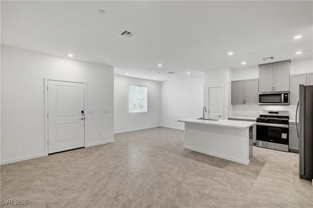 1175 Heliodor Avenue, Henderson, NV 89011