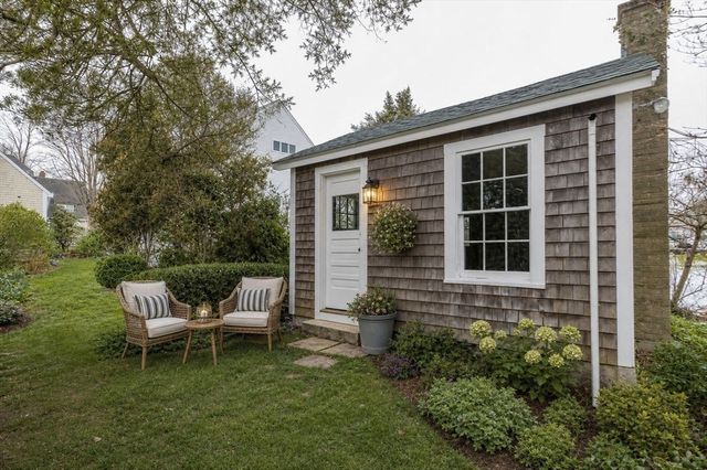 83 Union St, Rockland, MA 02370