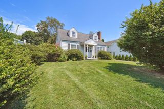 42 Sylvan Knoll Road, Stamford, CT 06902