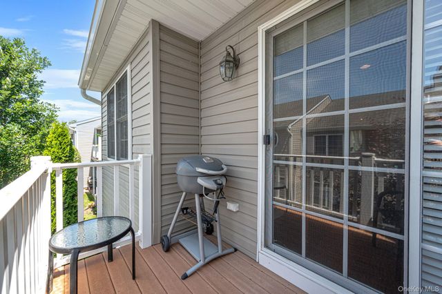 1130 Savoy Drive, Melville, NY 11747