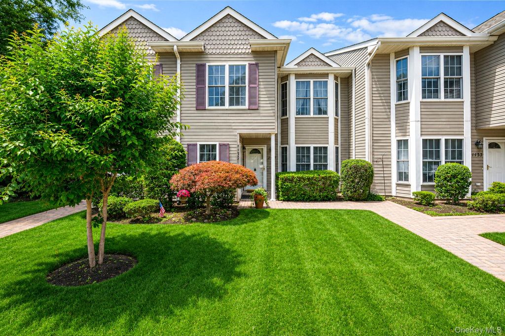 1130 Savoy Drive, Melville, NY 11747