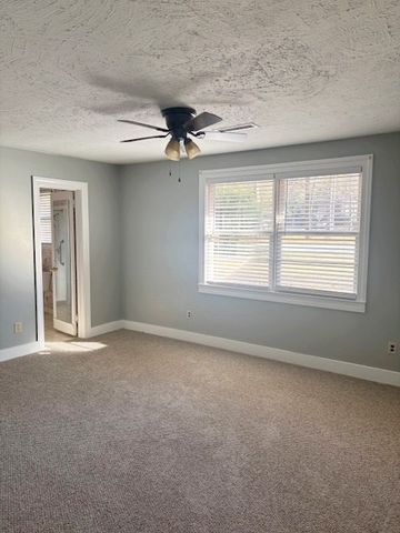 400 Winding Road, Dothan, AL 36301