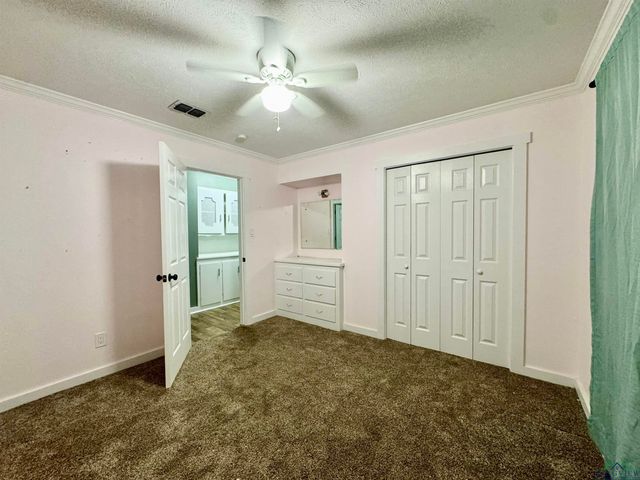 2305 Buccaneer Dr, Longview, TX 75604