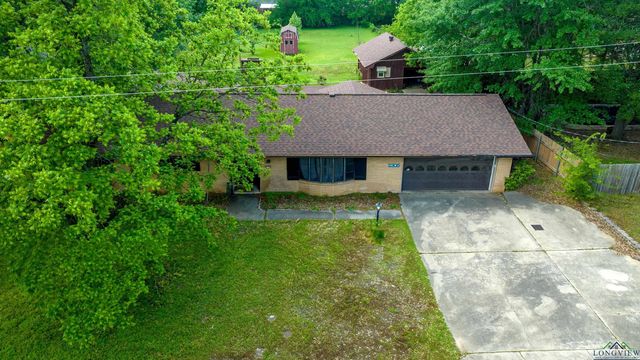 2305 Buccaneer Dr, Longview, TX 75604