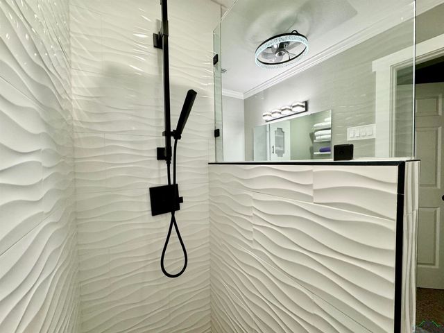 2305 Buccaneer Dr, Longview, TX 75604