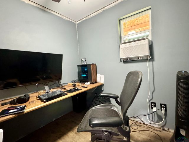 2305 Buccaneer Dr, Longview, TX 75604