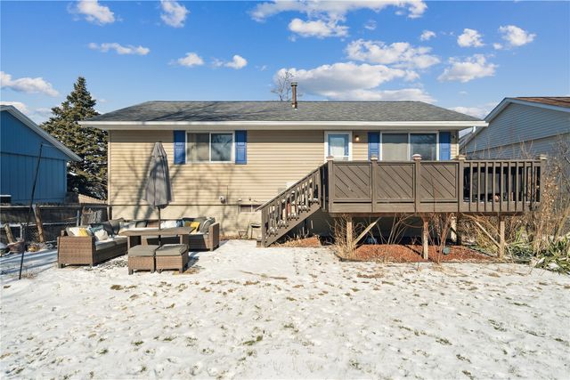 6319 Eastview Ave SW, Cedar Rapids, IA 52404