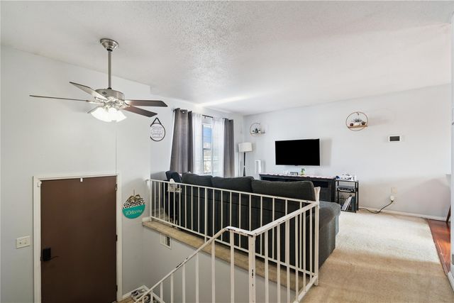 6319 Eastview Ave SW, Cedar Rapids, IA 52404