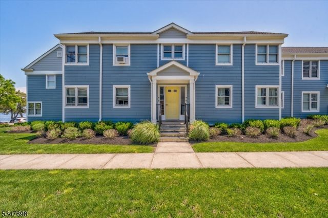 304 Deal Lake Dr 34, Asbury Park City, NJ 07712