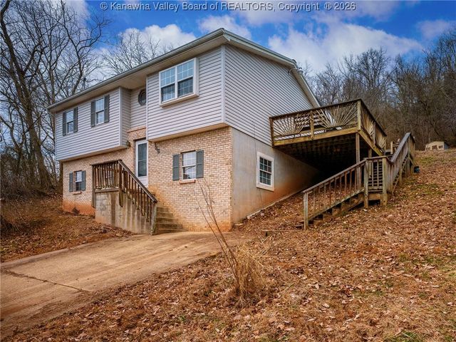 146 Riverview Drive, Tornado, WV 25202