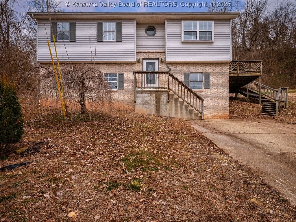 146 Riverview Drive, Tornado, WV 25202