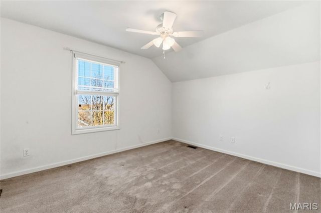 105 Worthington Circle 34, St Louis, MO 63128