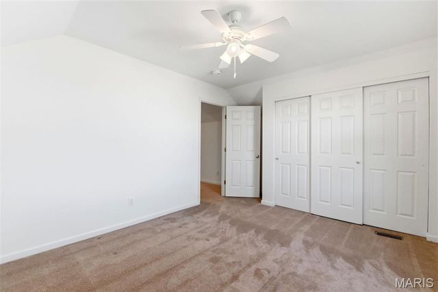 105 Worthington Circle 34, St Louis, MO 63128