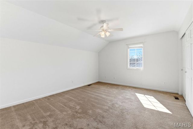 105 Worthington Circle 34, St Louis, MO 63128