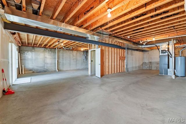 105 Worthington Circle 34, St Louis, MO 63128