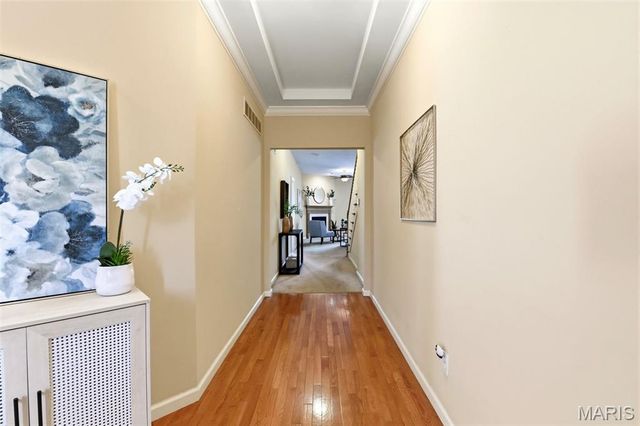 105 Worthington Circle 34, St Louis, MO 63128