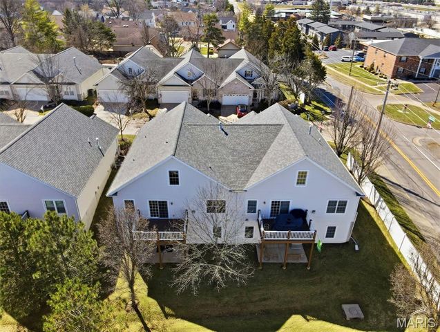 105 Worthington Circle 34, St Louis, MO 63128