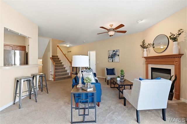 105 Worthington Circle 34, St Louis, MO 63128