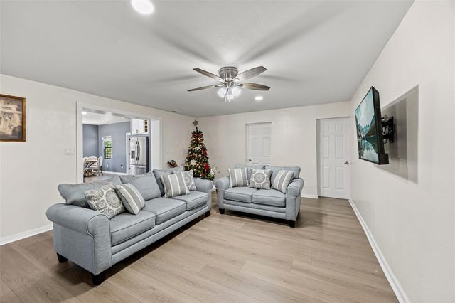 15080 Usher Lane, Splendora, TX 77372