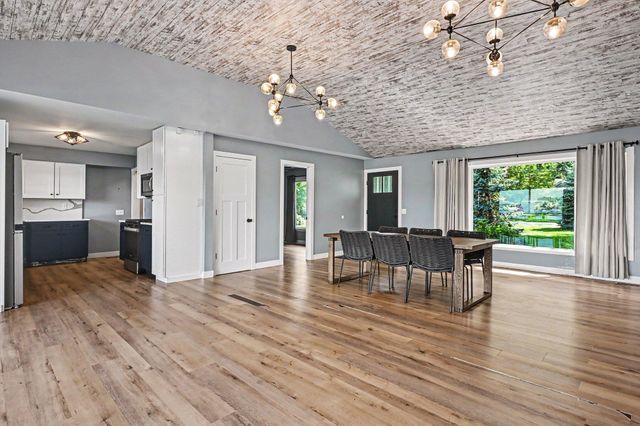 669 Waverly Road, La Porte, IN 46350
