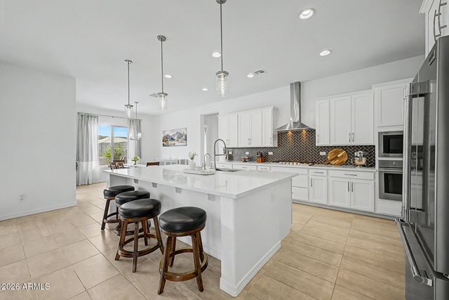 20266 W MULBERRY Drive, Buckeye, AZ 85396