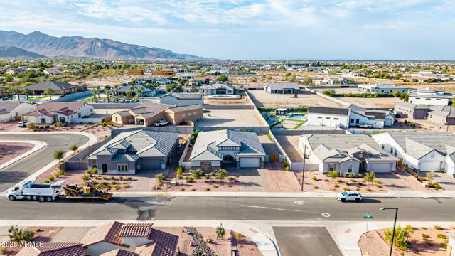 20266 W MULBERRY Drive, Buckeye, AZ 85396