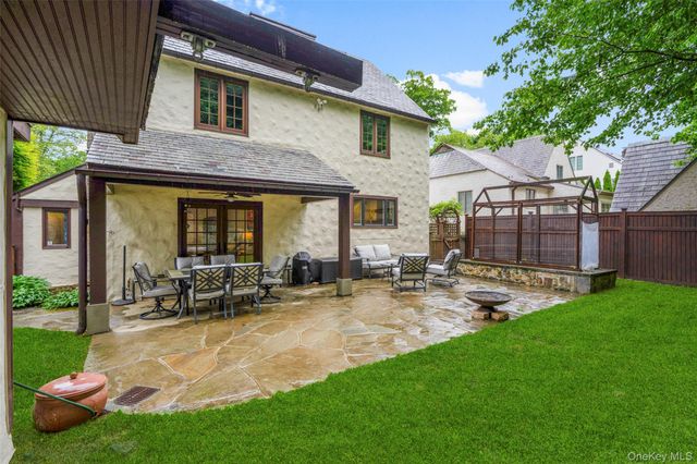 144 Douglas Place, Mount Vernon, NY 10552