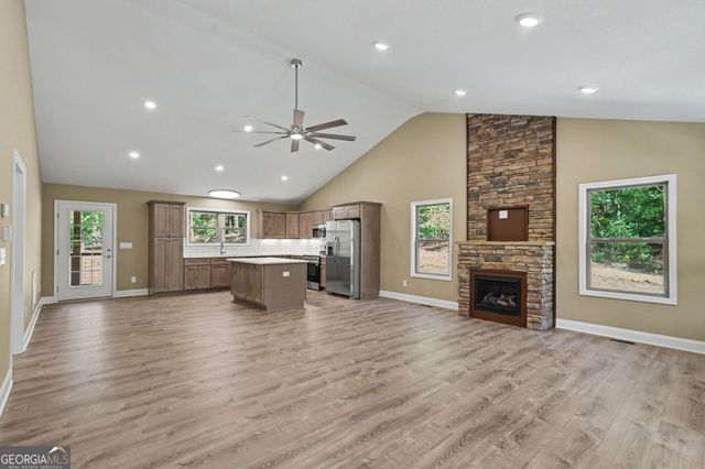 1347 John Smith Road E, Blairsville, GA 30512