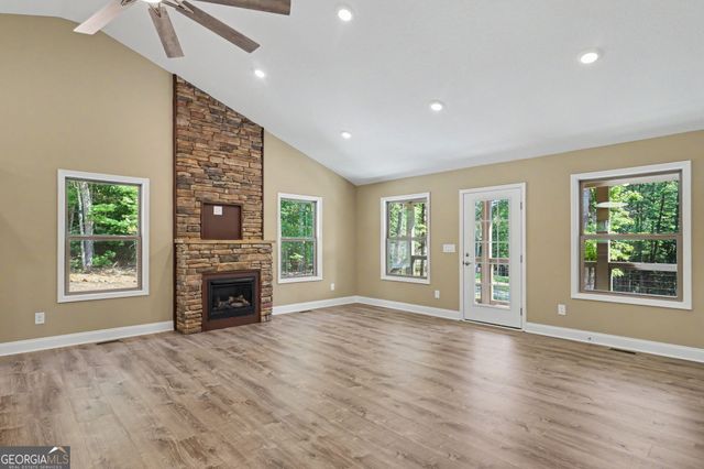 1347 John Smith Road E, Blairsville, GA 30512