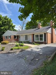 408 N TENNESSEE AVE, Martinsburg, WV 25401