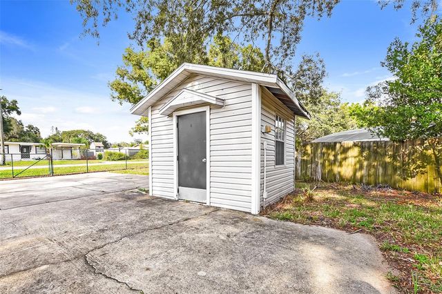 1309 COVE PLACE, Tavares, FL 32778