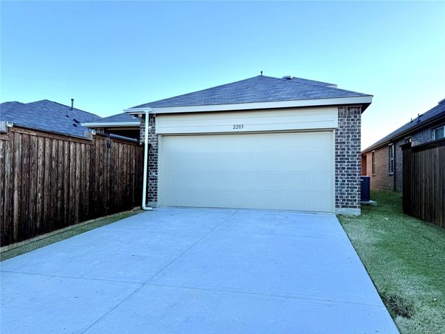 2285 Obsidian Drive, Little Elm, TX 76227