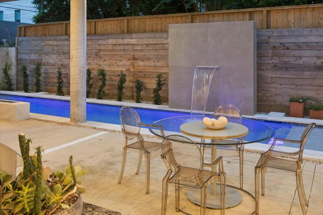 2129 Quenby Street, Houston, TX 77005