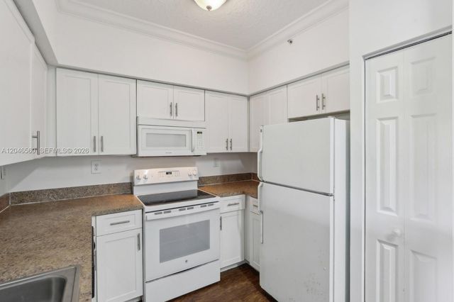 151 SW 117th Avenue 9106, Pembroke Pines, FL 33025