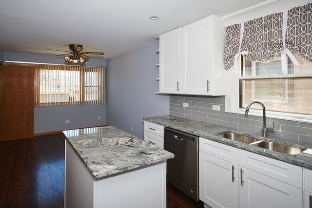 4043 N Wagner Avenue, Schiller Park, IL 60176