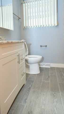 4043 N Wagner Avenue, Schiller Park, IL 60176