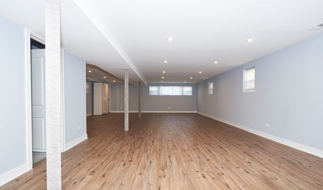 4043 N Wagner Avenue, Schiller Park, IL 60176