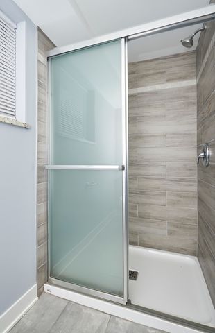 4043 N Wagner Avenue, Schiller Park, IL 60176