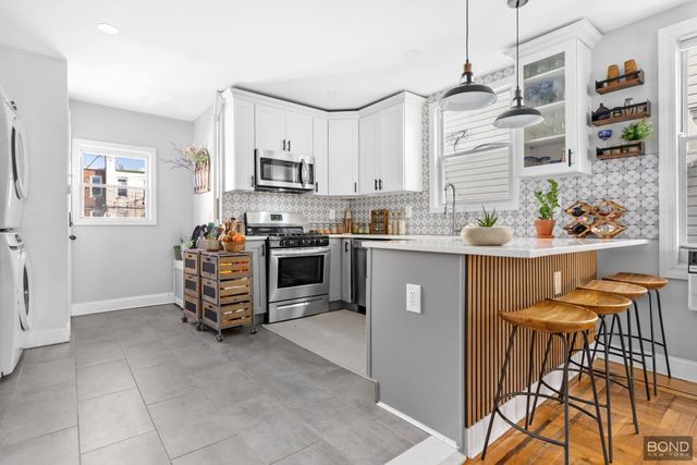 659 E 43rd Street, New York City, NY 11203