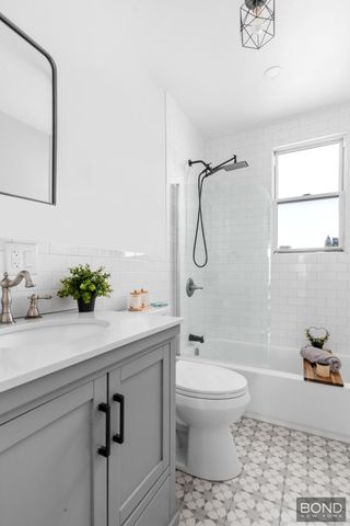 659 E 43rd Street, New York City, NY 11203