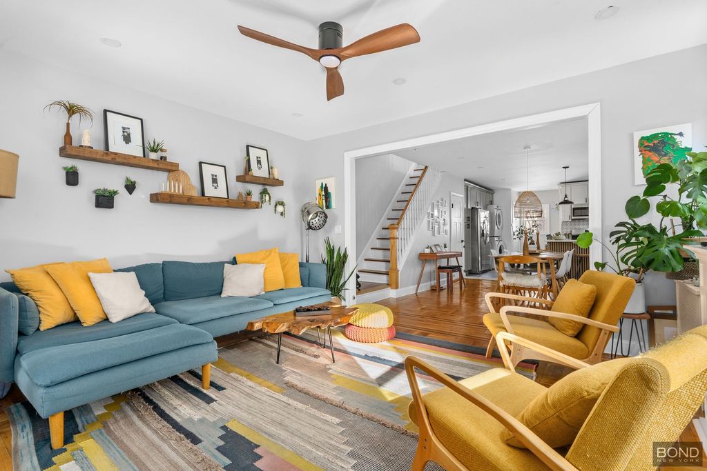 659 E 43rd Street, New York City, NY 11203