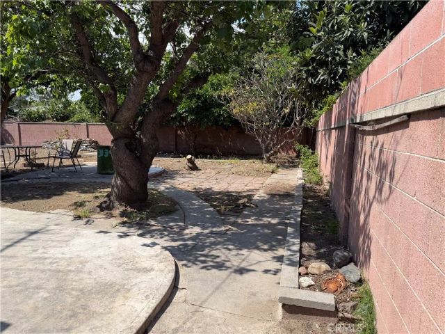 3139 W Paso Robles, Anaheim, CA 92804