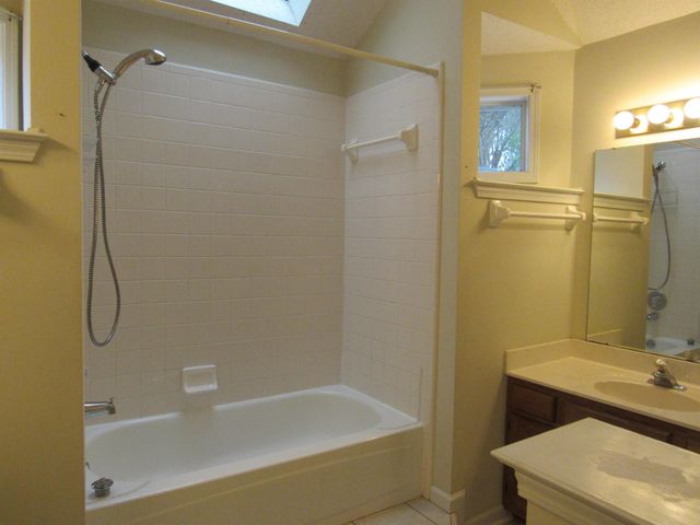 7513 MEADOWLAND DR, Memphis, TN 38133