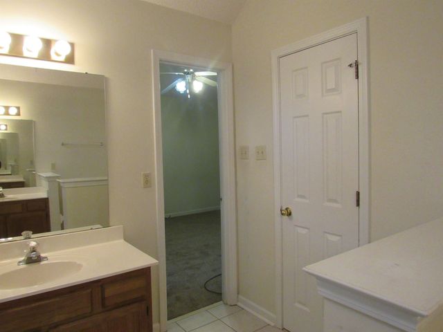 7513 MEADOWLAND DR, Memphis, TN 38133