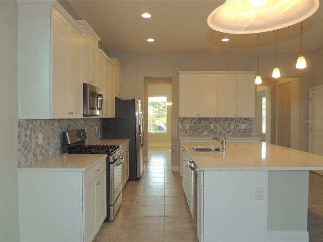 7153 SUMMERLAKE GROVES STREET, Winter Garden, FL 34787